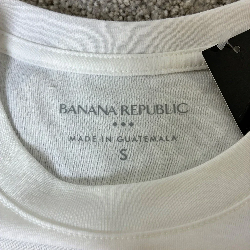 NWT Banana Republic Graphic T-Shirt Map Print‎ Short Sleeve Crew Neck Tee Small